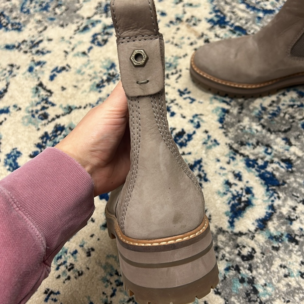 Timbs - Picture 2 of 6